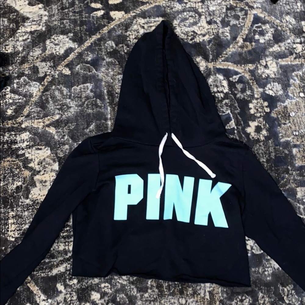 Cropped hoodie